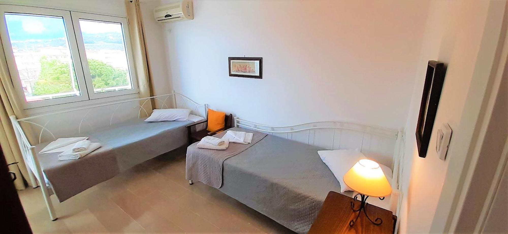 Appartement Mondo Cosseri Akrata Extérieur photo