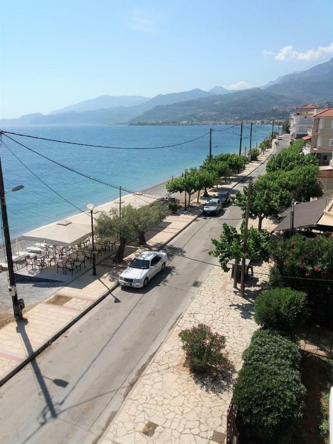 Appartement Mondo Cosseri Akrata Extérieur photo